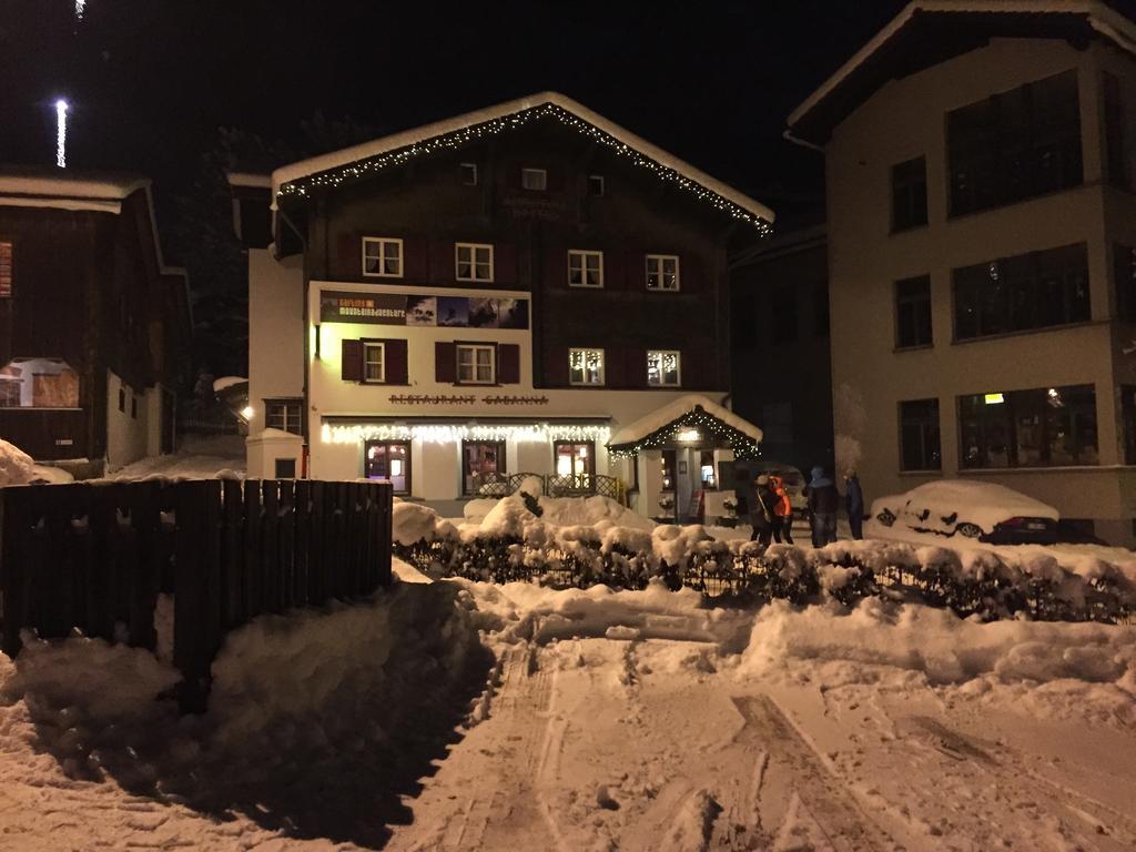 Adventure Hostel Klosters-Serneus Exterior foto